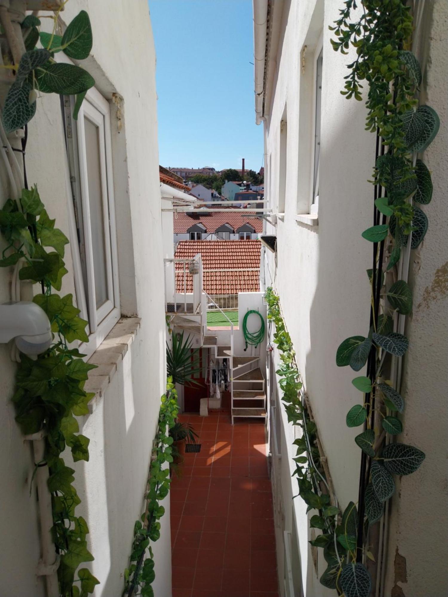 Vila Das Olarias - Mini Studios Лиссабон Экстерьер фото